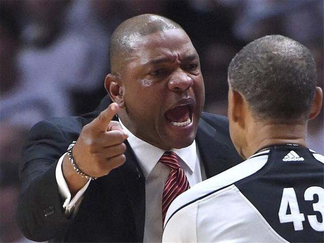 关于主教练作出重要战术调整,场上用兵如神的信息 关于主教练作出重要战术调整,场上用兵如神的信息