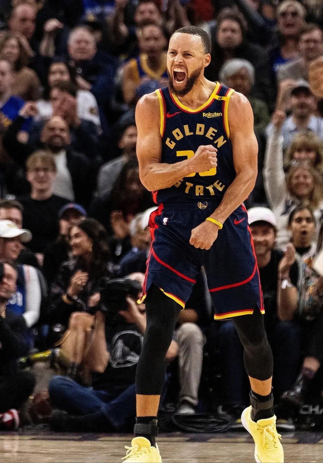 勇士不敌开拓者,库里单节狂砍分仍难挽败局的简单介绍 勇士不敌开拓者,库里单节狂砍分仍难挽败局的简单介绍