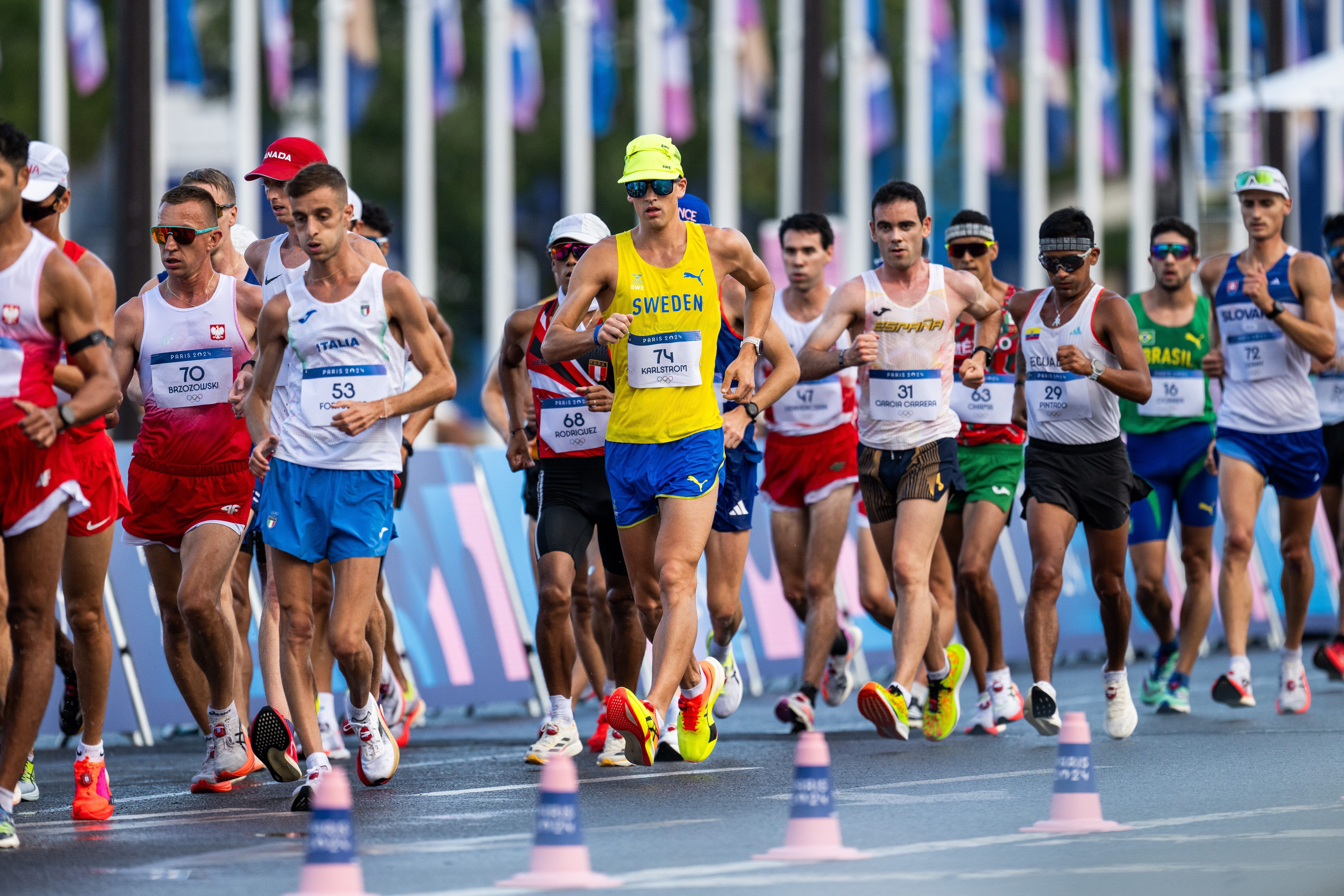 乌兹别克马拉松选手全力以赴,成功摘金的简单介绍 乌兹别克马拉松选手全力以赴,成功摘金的简单介绍