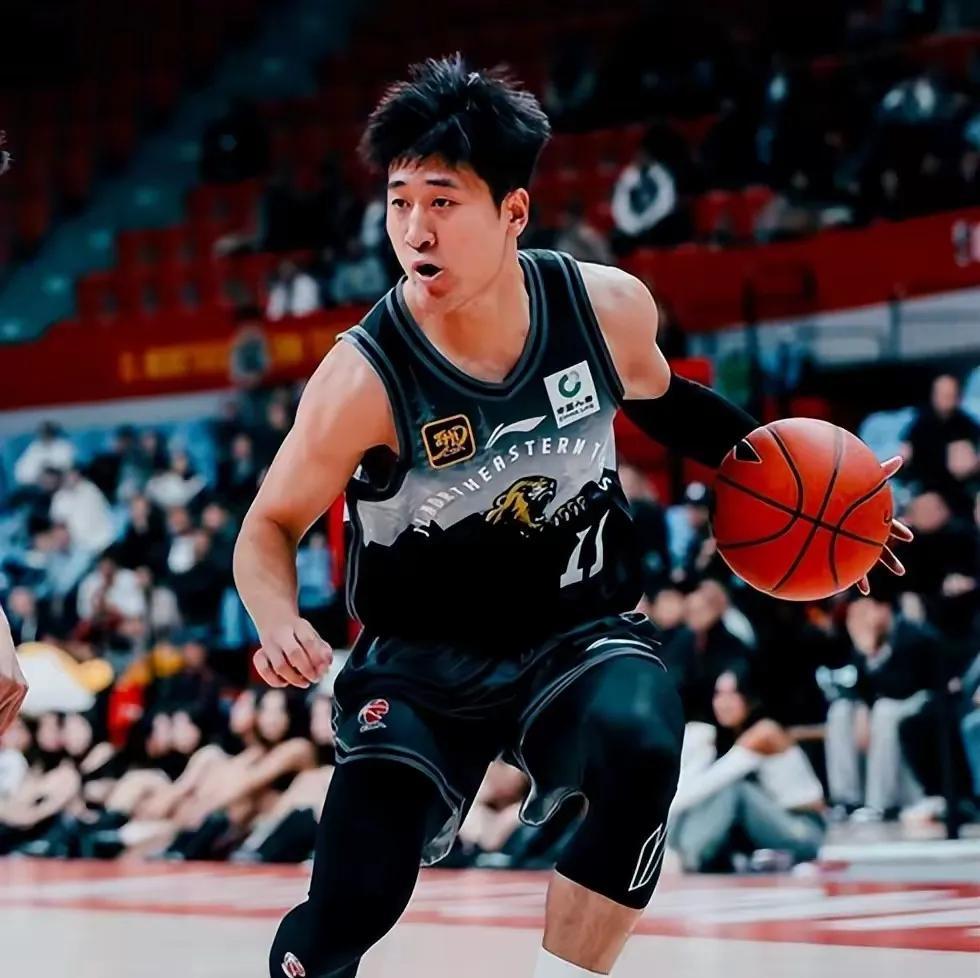 吉林男篮击败对手,实力展现高超 吉林男篮击败对手,实力展现高超