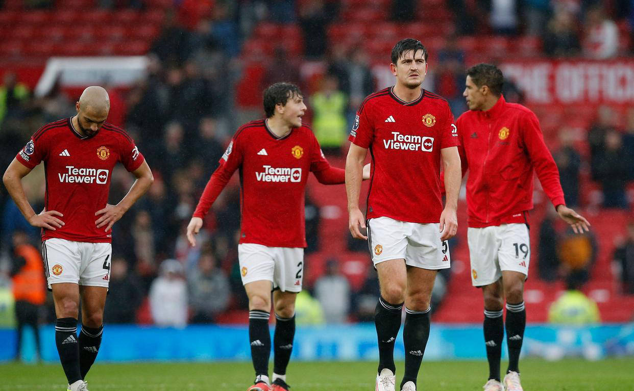 包含伯恩利再败，保级形势岌岌可危的词条