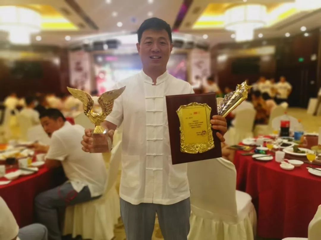 运动员尽心全力,谱写奇迹传奇 运动员尽心全力,谱写奇迹传奇