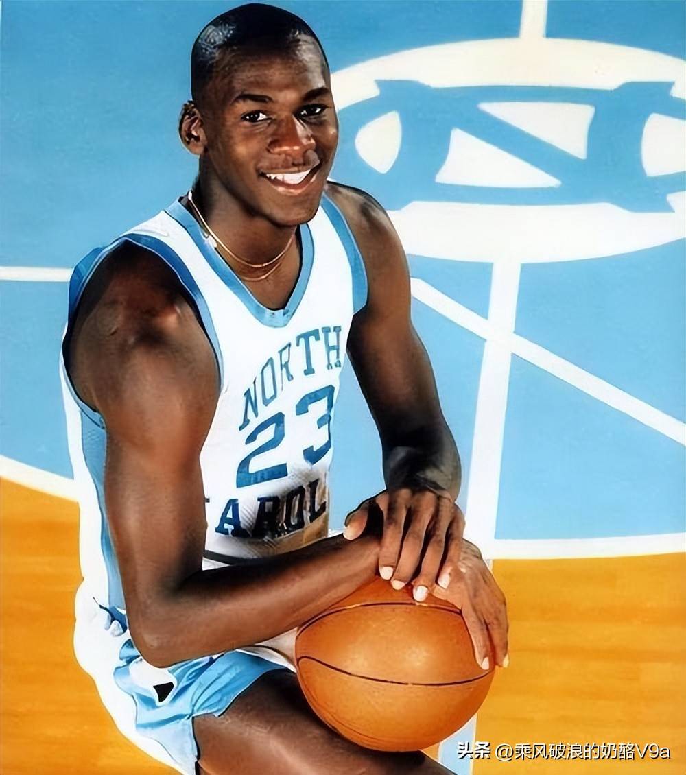 战术实施：球队配合默契战术丝毫不差的简单介绍