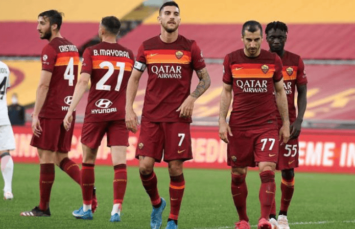 战术实施：球队配合默契战术丝毫不差的简单介绍