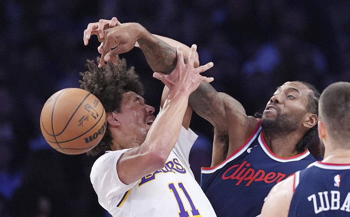 快船横扫老鹰,全队状态火爆 快船横扫老鹰,全队状态火爆