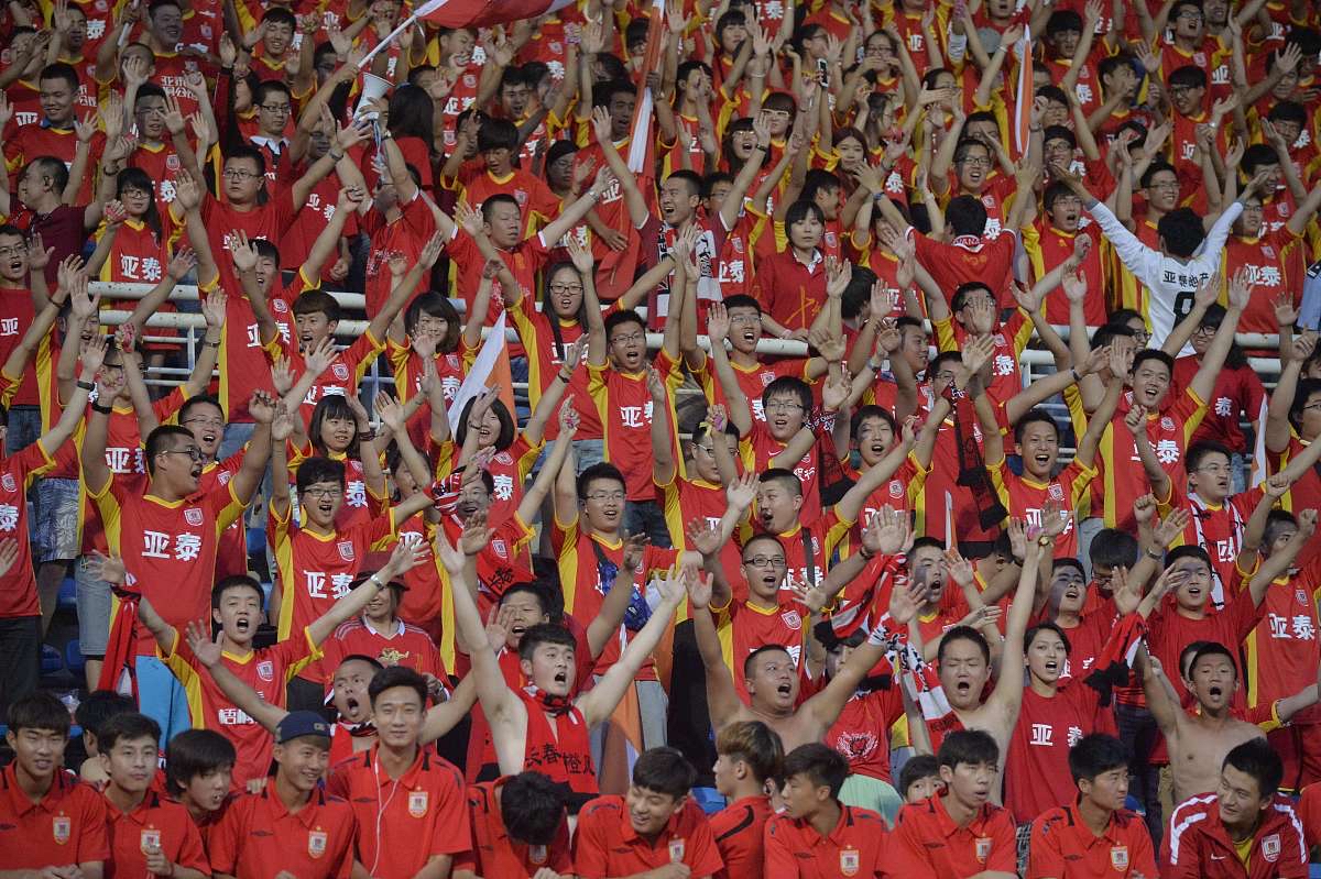 世界杯篮球比赛精彩纷呈,球迷欢欣鼓舞! 世界杯篮球比赛精彩纷呈,球迷欢欣鼓舞!